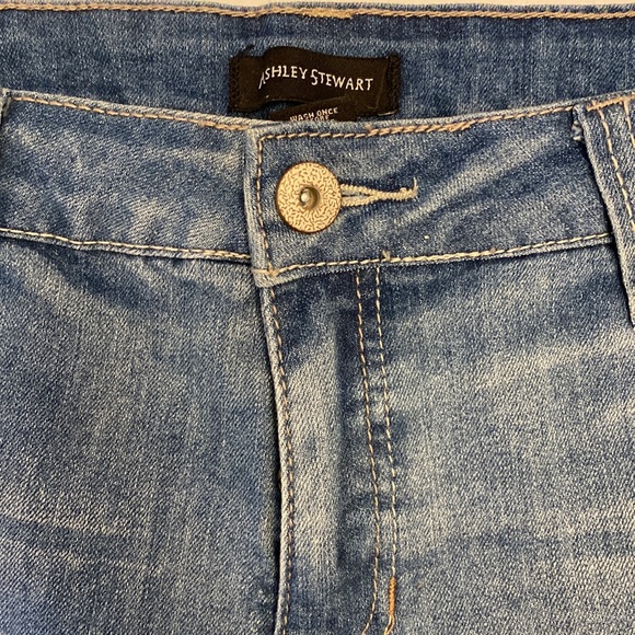 Destructed Jean Cut-Off Shorts. NWOT - Picture 6 of 10